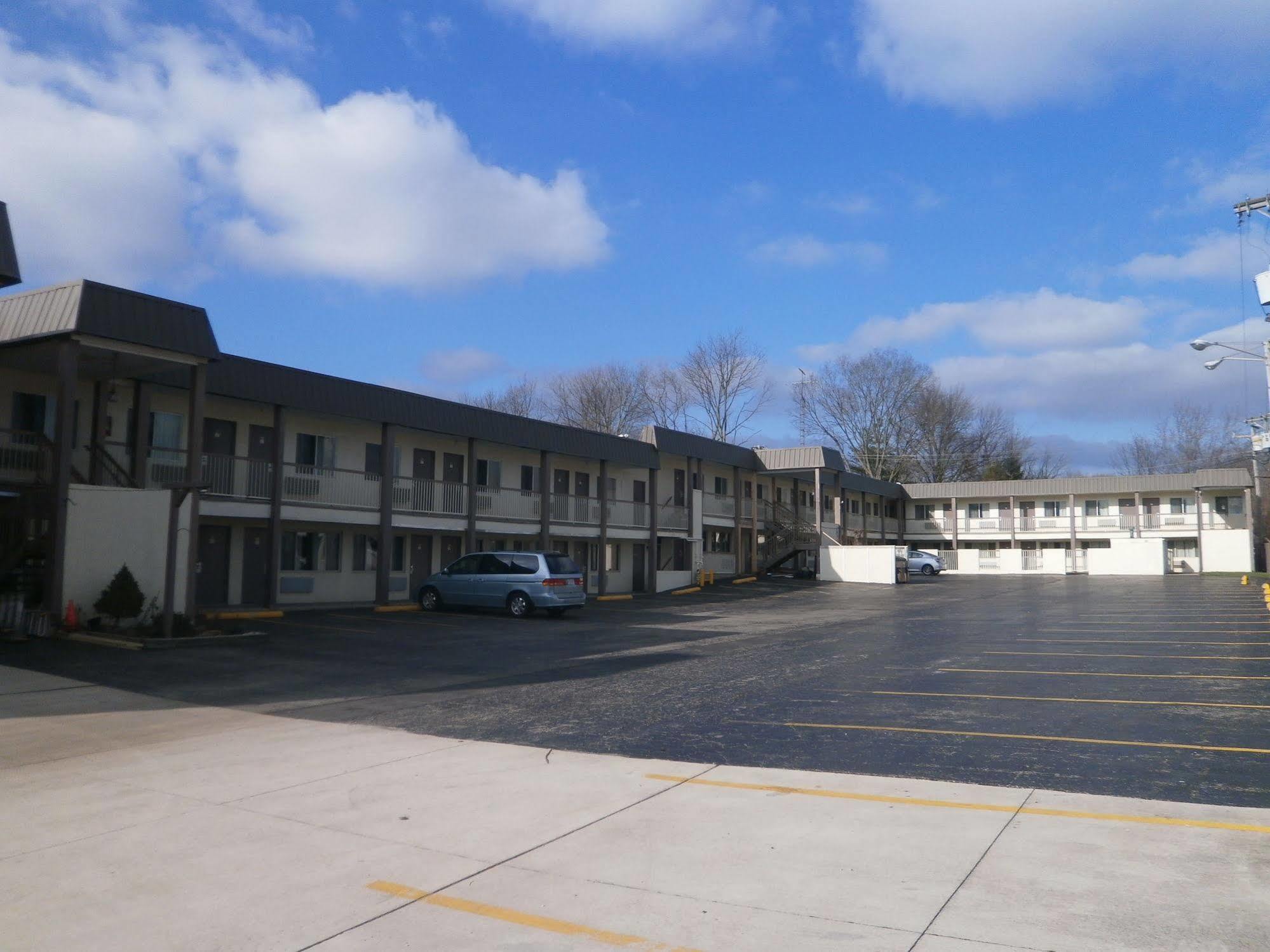 Richmond Inn And Suites Buitenkant foto